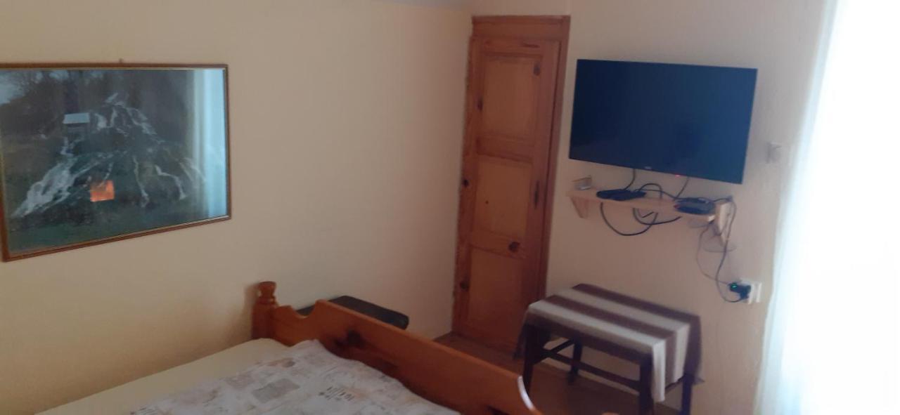 Smjestaj Na Selu,Porodica Gvozdenac Appartement Sipovo Buitenkant foto